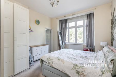 3 bedroom flat to rent - Photo 3