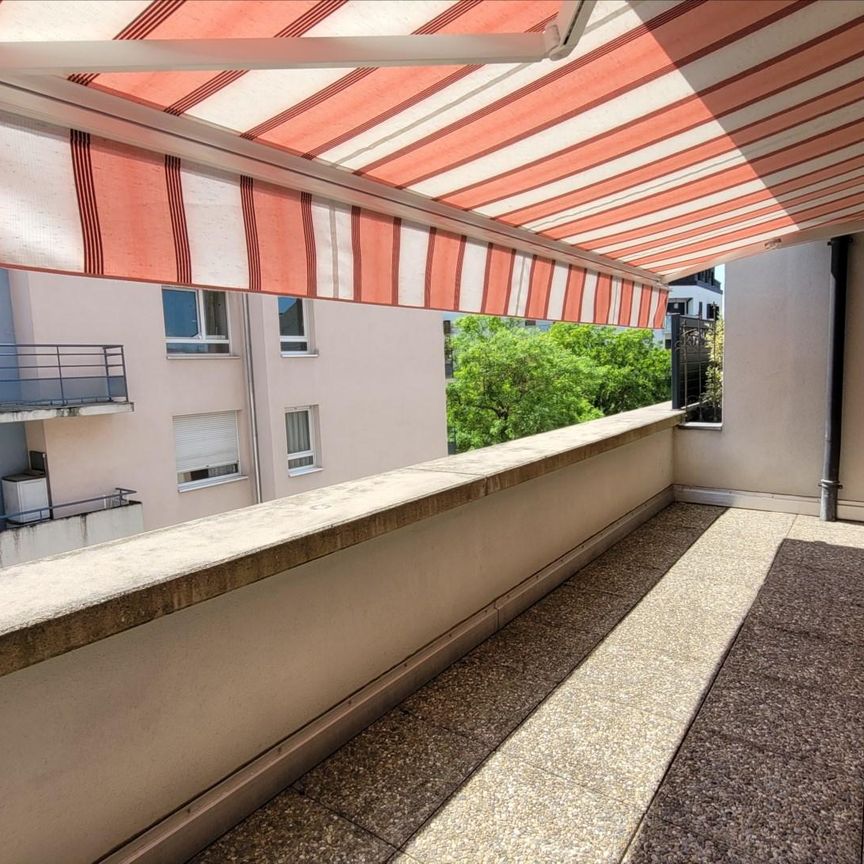 Duplex F4 de 92 m² avec terrasse et double garage - Photo 1