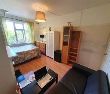Room in a Shared Flat, Nether Street, N3 - Photo 3