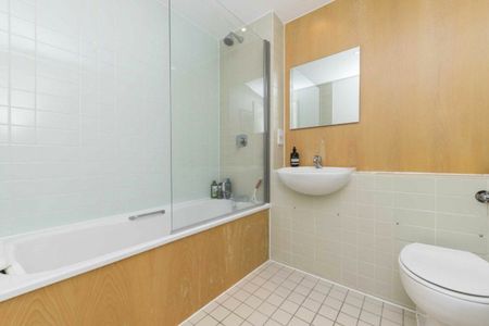 Westferry Road, Canary Wharf, E14 - Photo 5