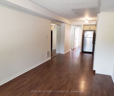 Condo Townhouse For Lease | E8047684 - Photo 1