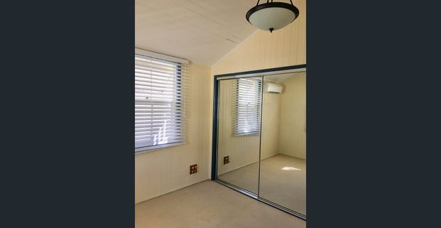 Quaint Workers Cottage - Walking Distance to Indooroopilly - Photo 1