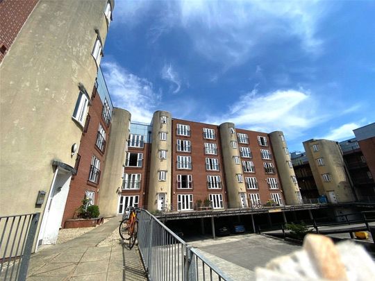 Caminada House, Hulme, Manchester City Centre, M15 4DY - Photo 1