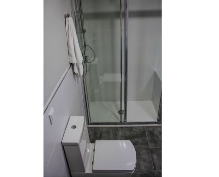 Bright double room in Madrid - Photo 3