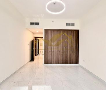 Charming 2 BR in Karama-Affordable Luxury - Photo 2