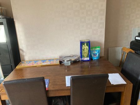 Room in a Shared House, Eton Road, IG1 - Photo 4