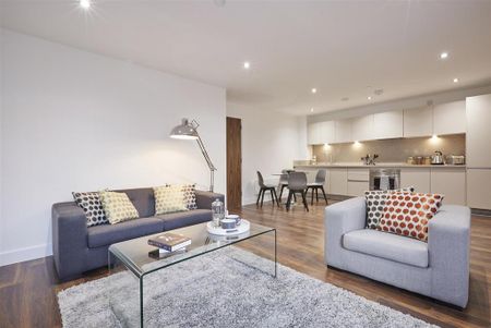3 bedroom apartment to rent - Photo 4
