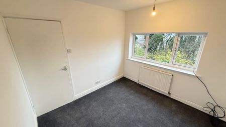 Heatons Bank, Rotherham, Rawmarsh - Photo 3