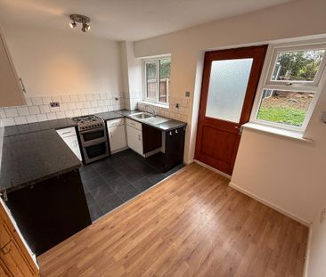 3 bedroom terraced house to rent - Photo 6