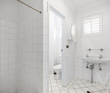 Your Next Move. - Photo 4