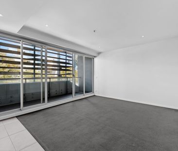 Effortless Living with Keilor Road Convenience - Photo 1