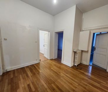 Location Appartement 4 pièces 94m² - Photo 3