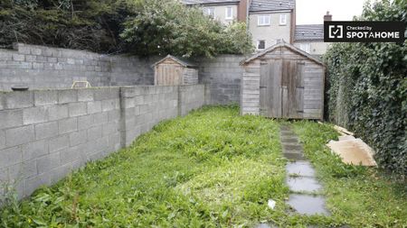 Bed for rent in 4-bedroom house in Stoneybatter, Dublin - Photo 3