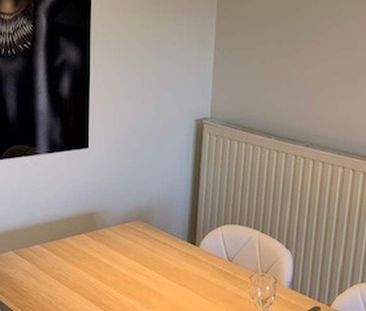 Appartement te huur in Hasselt voor € 910 met 1 slaapkamer - Photo 3