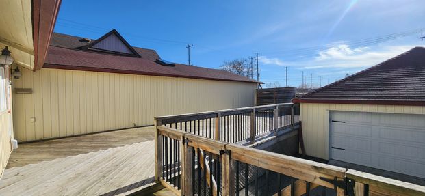 For Lease - 20812 Dalton Road, Georgina, Ontario - Photo 1