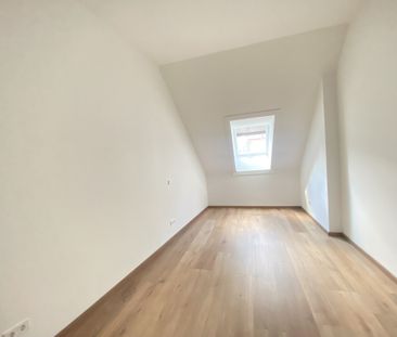 TRAUM - Sonnige 2 Zimmerwohnung mit Dachterrasse - 1 bedroom Apartm... - Photo 2