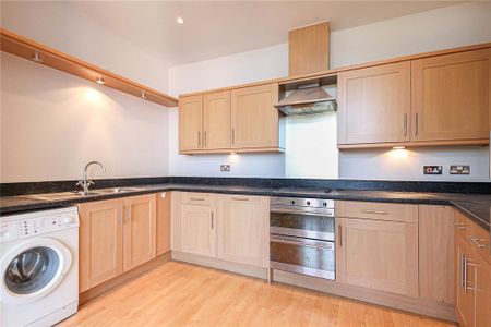 2 bedroom apartment to rent - Photo 5