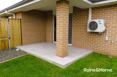 Ultra-modern 2-bedroom home - Photo 4