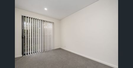 Modern Immaculate 2-bedroom Apartment!! - Photo 4