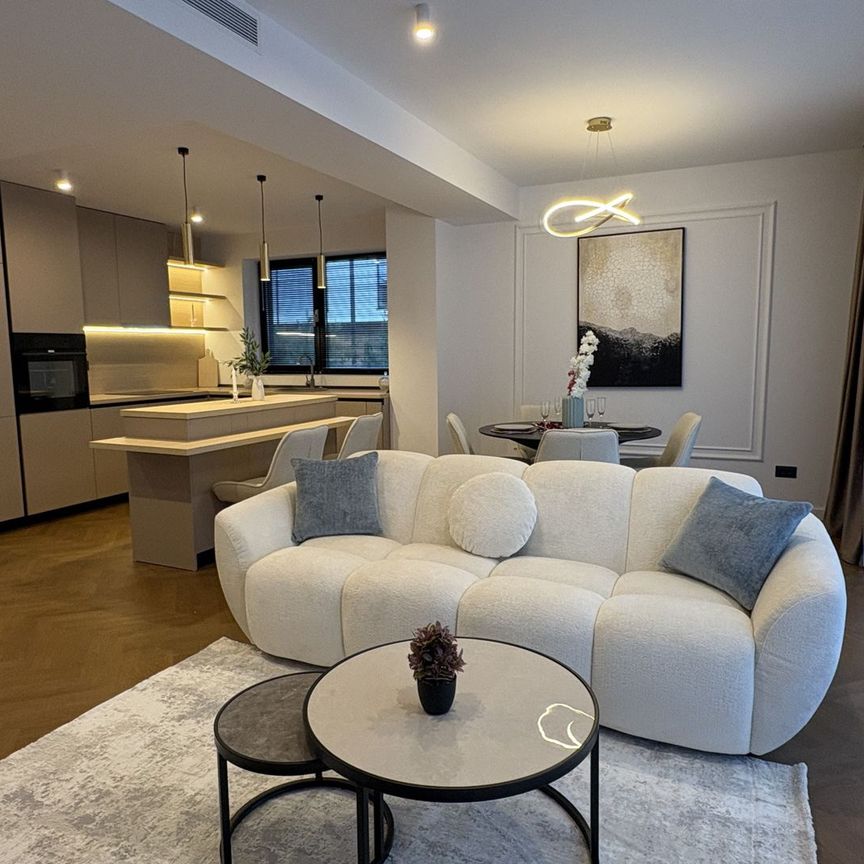 Luxury 4-room Villa - Tunari - Gated community - Photo 1