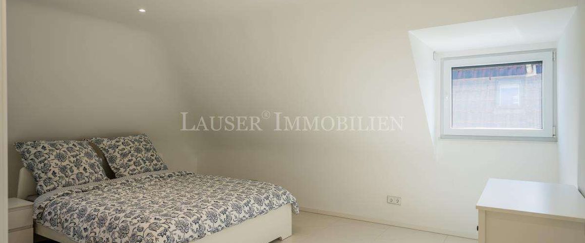 Modern möblierte Drei-Zimmer-Galerie-Wohnung in S-Sonnenberg - Foto 1