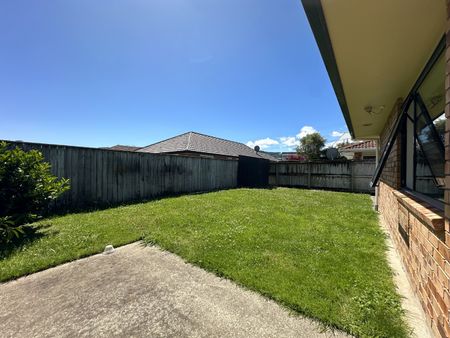 3-Bedroom Home in Trentham - Photo 4