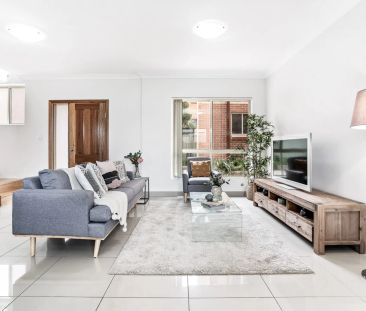 Spacious Tri-Level Townhouse in a Quiet, Convenient Setting - Photo 4