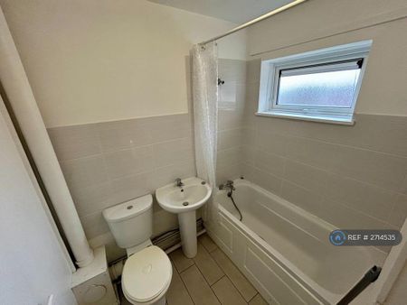 1 bedroom maisonette to rent - Photo 4