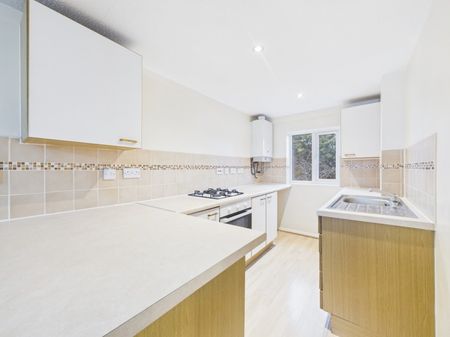 Leacey Court, Churchdown, Gloucester, GL3 - Photo 3