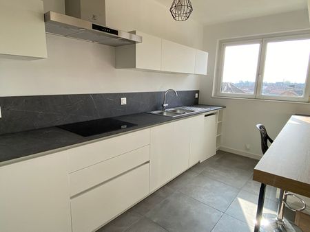 Location Appartement 2 pièces 53m² - Photo 3