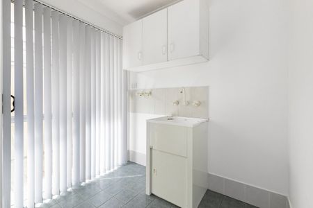 Low Maintenance Living! - Photo 3