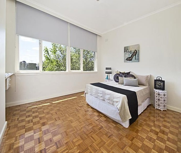 16/2 The Avenue, Windsor, VIC 3181 - Photo 2