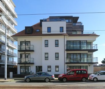 Ongemeubeld hoekappartement met prachtig zonneterras - Photo 1