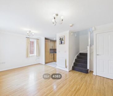 2 bedroom terraced house to rent - Photo 1