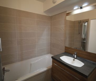 Location Appartement 5 pièces 115m² - Photo 4