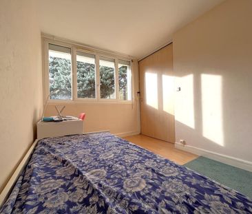 À LOUER – T4 MEUBLE AVEC 3 CHAMBRES • Réf. GI-FG-G0785 - Photo 4