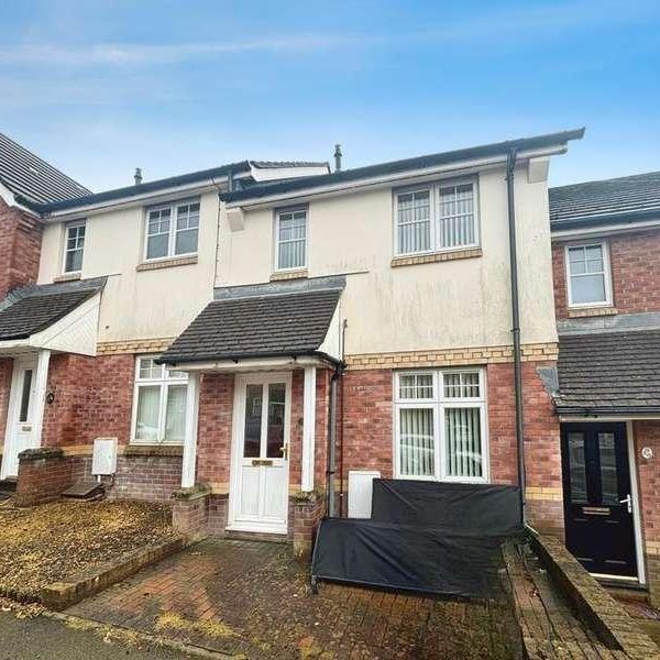 Rhos Y Dderwen, Highfields, Blackwood, NP12 - Photo 1