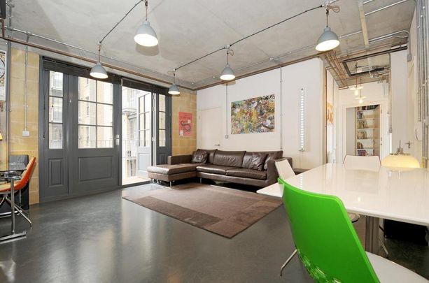 2 bedroom flat to rent - Photo 1