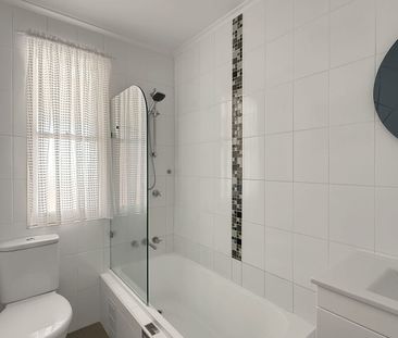 15 Garrard Avenue, Mount Warrigal, NSW 2528 - Photo 4