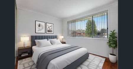 SPACIOUS THREE-BEDROOM FAMILY HOME IN A PRIME LOCATION - Photo 2