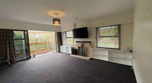 Two bedroom home - Close to CBD! - Photo 1