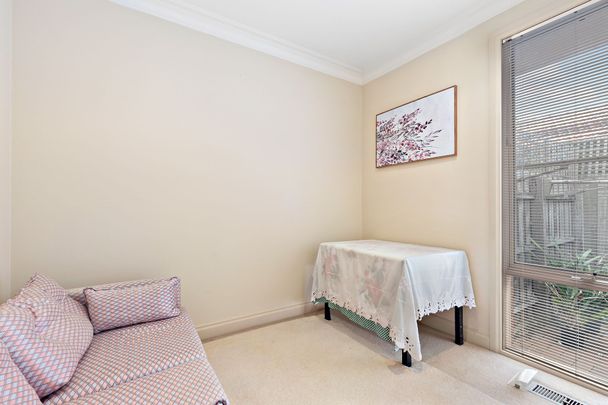 Unit 2/78 Rostrevor Parade, Mont Albert North. - Photo 1