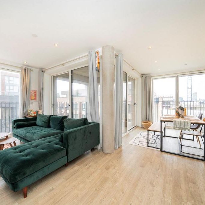 3 bedroom flat to rent - Photo 1