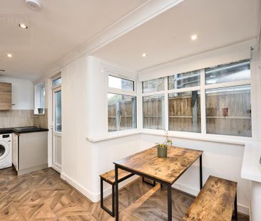 5 bedroom terraced house to rent - Photo 1