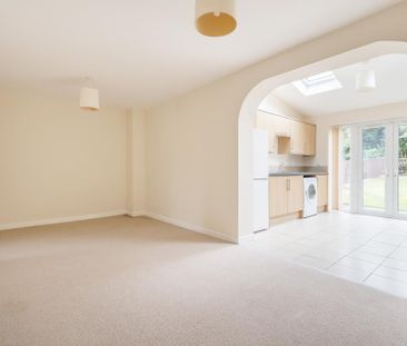 3 bedroom terraced house to rent - Photo 1