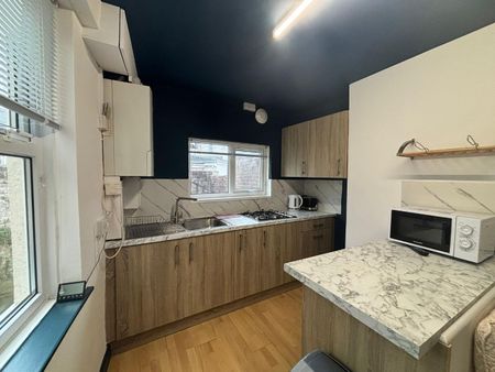 Abingdon Road GFF, Plymouth - Photo 5