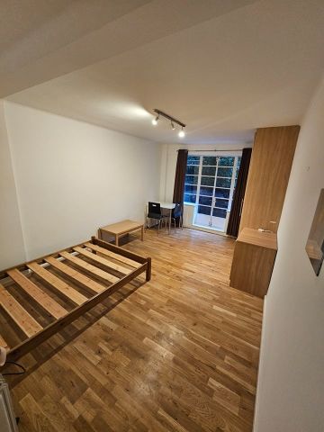 Studio Flat, Shepherds Bush Road, W6 - Photo 3