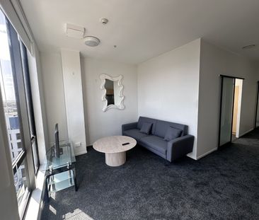 Apartment in prime position - Photo 2