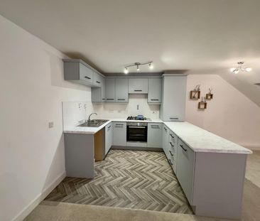 Honeysuckle Court, Huncoat, Accrington - Photo 5