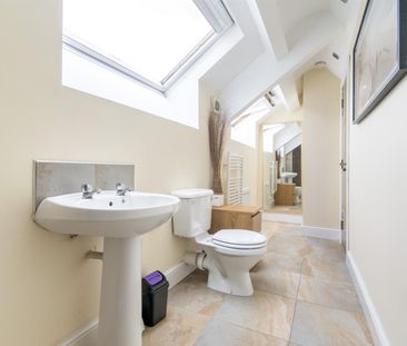 6 bed terraced house to rent in Rothbury Terrace, Heaton, NE6 - Photo 5